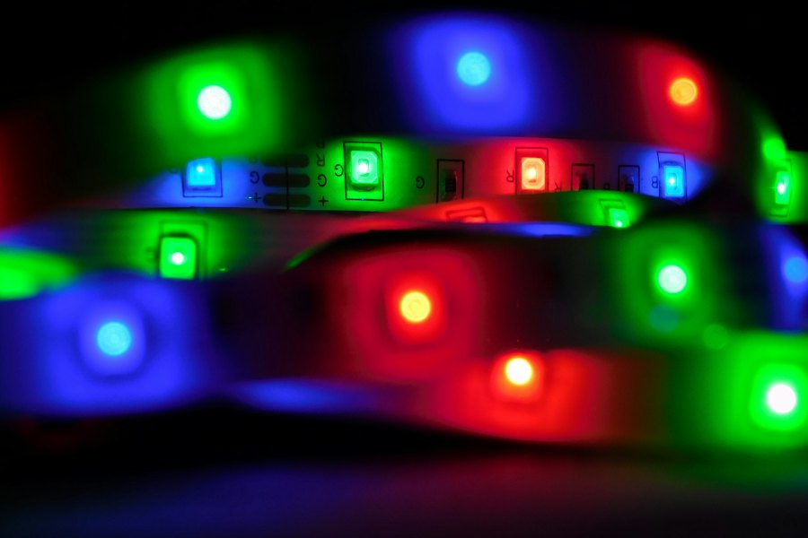 RGB-LED-Streifen mit roten, grünen und blauen LEDs